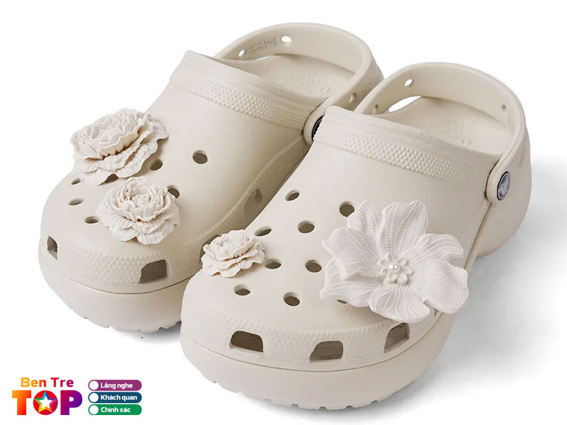 Huong-dan-lua-chon-va-bao-quan-dep-crocs-tu-chuyen-gia-dia-phuong-bentretoplist