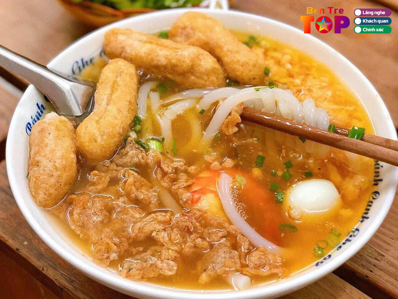 Huong-dan-lua-chon-va-meo-trai-nghiem-banh-canh-tu-dan-ban-dia-bentretoplist-1