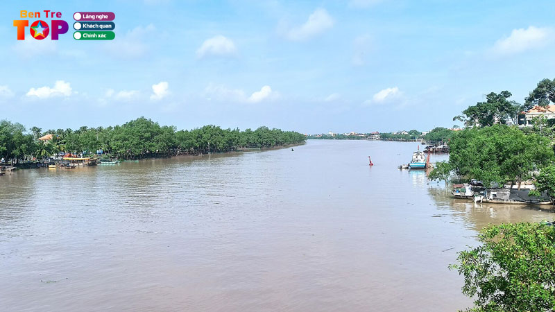 Gioi-thieu-ve-binh-phu-ben-tre-dia-diem-nghi-duong-ly-tuong-bentretoplist
