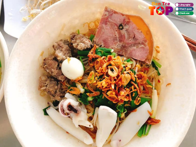 Hu-tieu-muc-thit-bam-huu-tin-bentretoplist