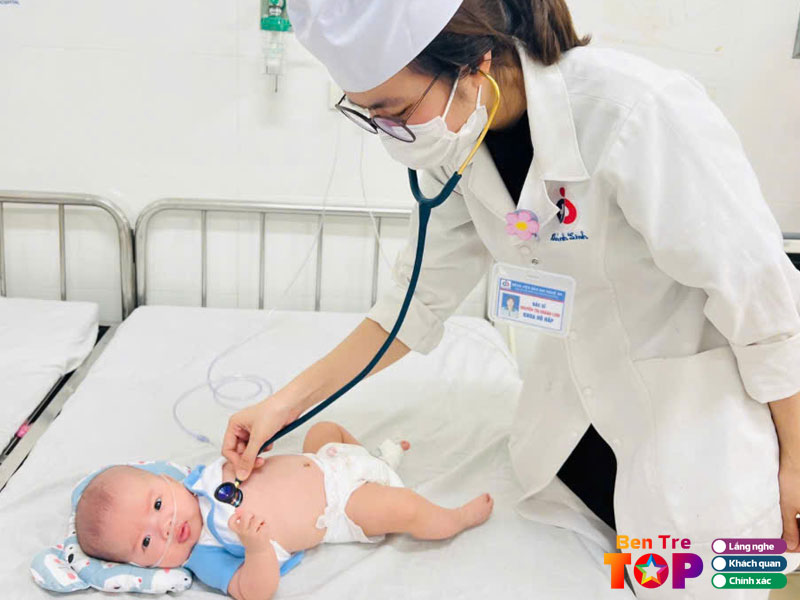 Kinh-nghiem-chon-co-so-kham-viem-phoi-cho-be-o-ben-tre-bentretoplist